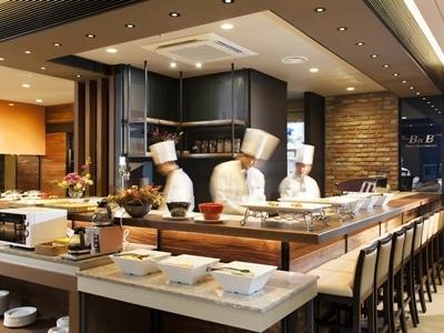 Travelodge Myeongdong Namsan 4* 首尔
